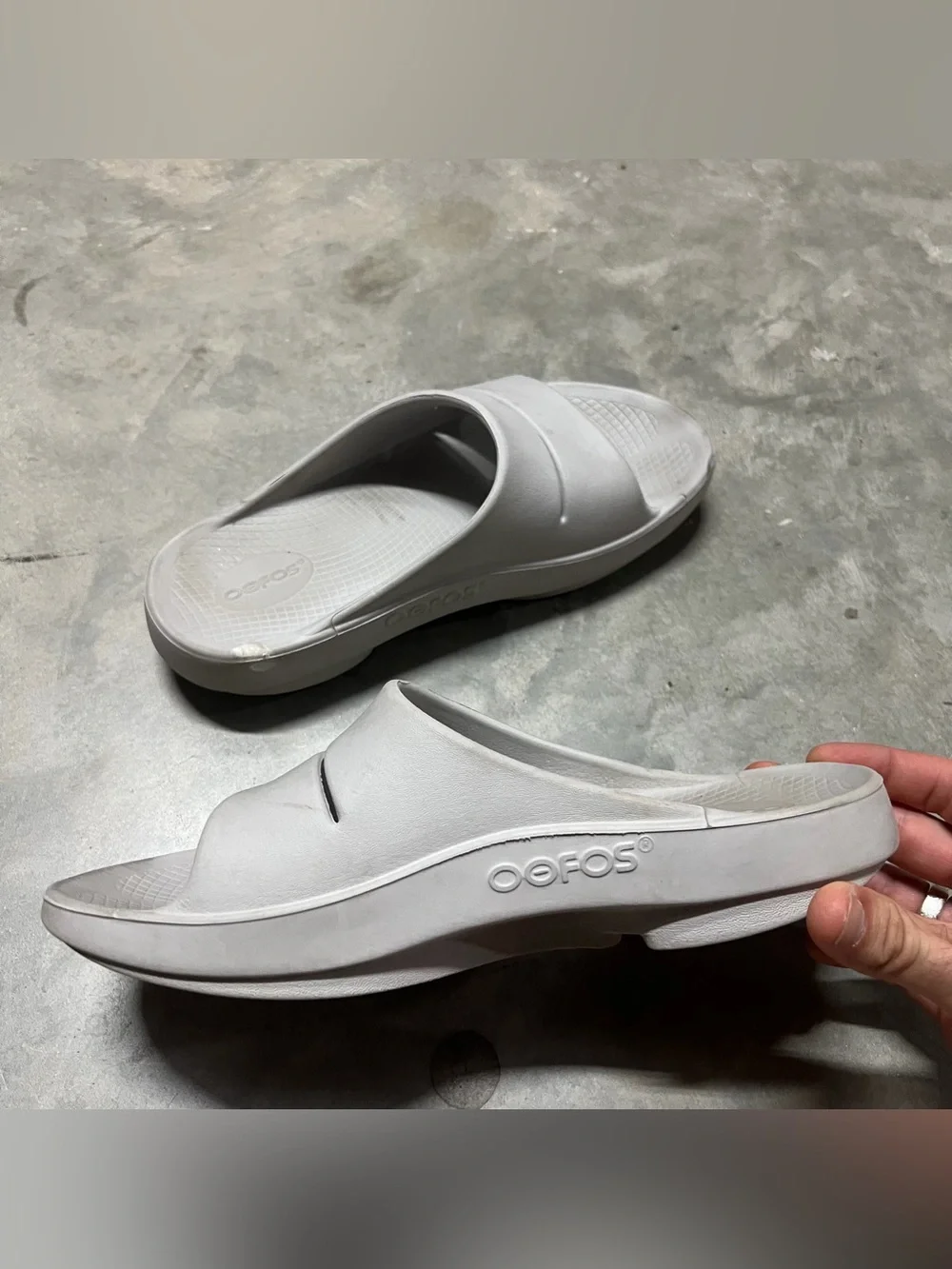 OOFOS OOahh Slide Sandal Gray Recovery Comfort Shoes Men 9 Women's 11
